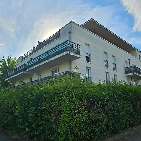 Appartamento Stylish Rooftop Avec Terrasse A 2pas De Paris Montévrain