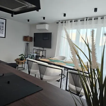 Stylish Rooftop Avec Terrasse A 2pas De Paris Appartamento *