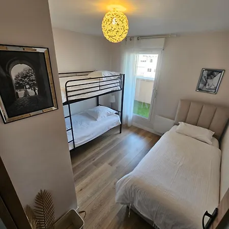 Appartamento Stylish Rooftop Avec Terrasse A 2pas De Paris *