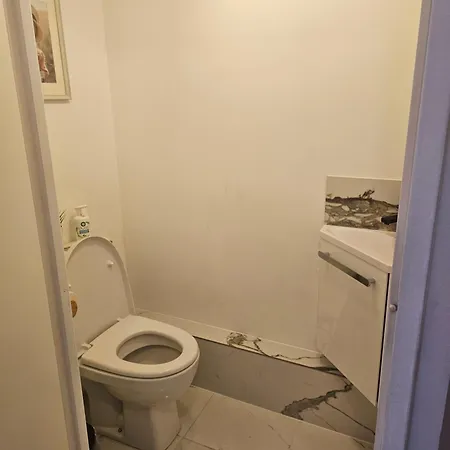 Stylish Rooftop Avec Terrasse A 2pas De Paris * مونتِفرا